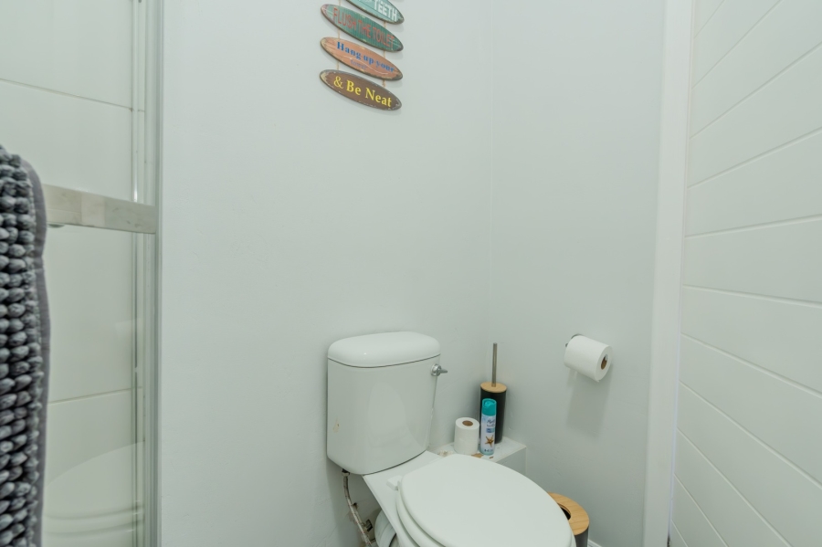 4 Bedroom Property for Sale in Middedorp Western Cape